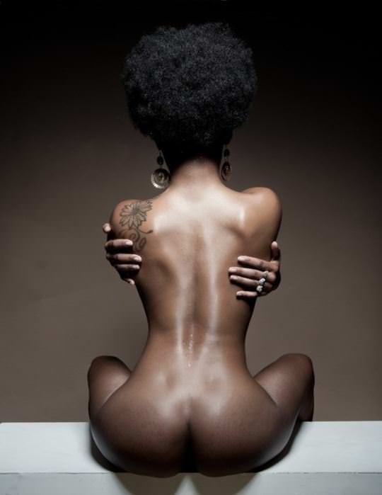 【外人】黒光りした裸体が神々しい黒人美女たちのセクシーおっぱいヌードポルノ画像 2724